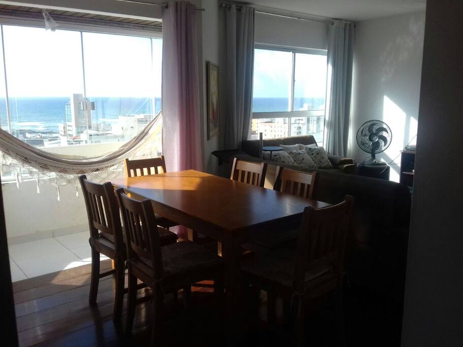 Mesa da sala e rede
