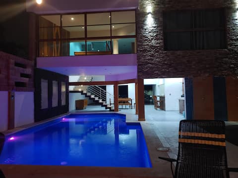 Large vacation home with a pool and private garage