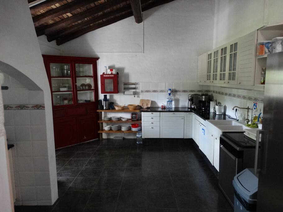 The common kitchen