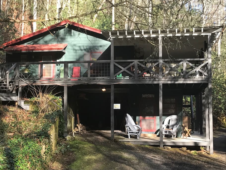 Once Upon a Porch Moody Hollow/Appalachian Trail Cabins for Rent in