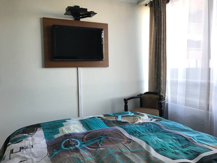 Dormitorio con TV por Cable.
