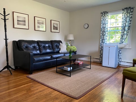 Top Airbnb: Blanchester Guest Cottage in Ohio