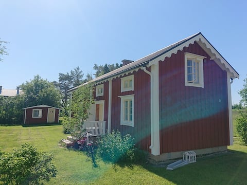 Top Airbnb: Renovated 19th-century house in a rural and quiet environment in Berg