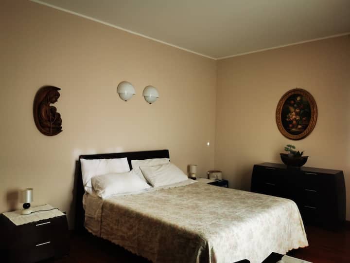 غرفة النوم 1