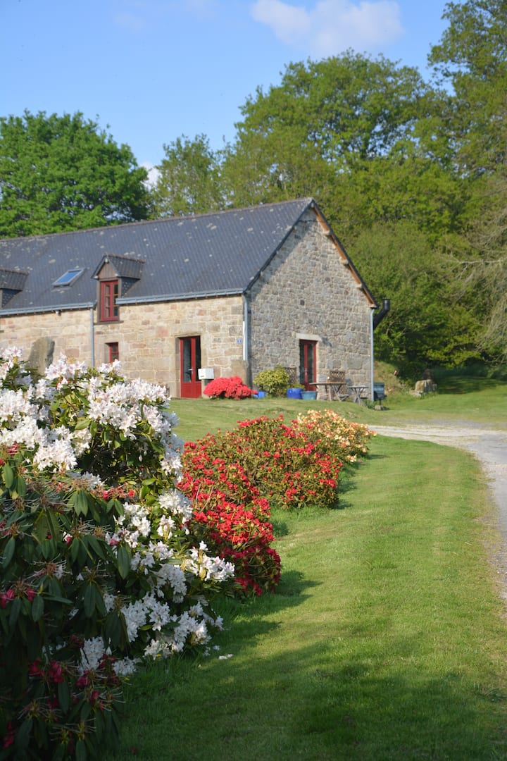 Cosy Renovated 18thc Cowshed - Morbihan