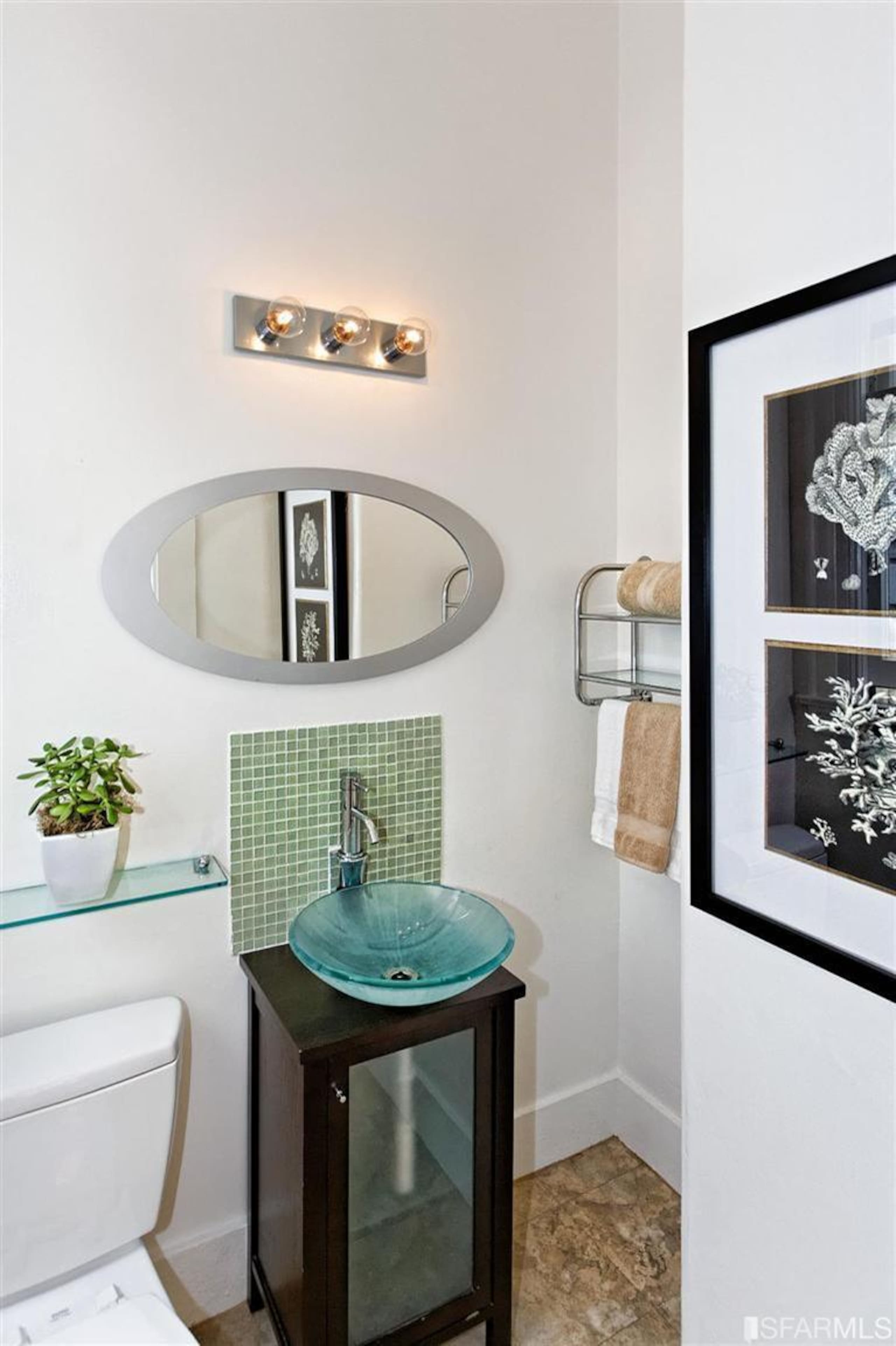 Home in San Francisco · ★4.82 · 3 bedrooms · 3 beds · 2.5 baths - Image 25