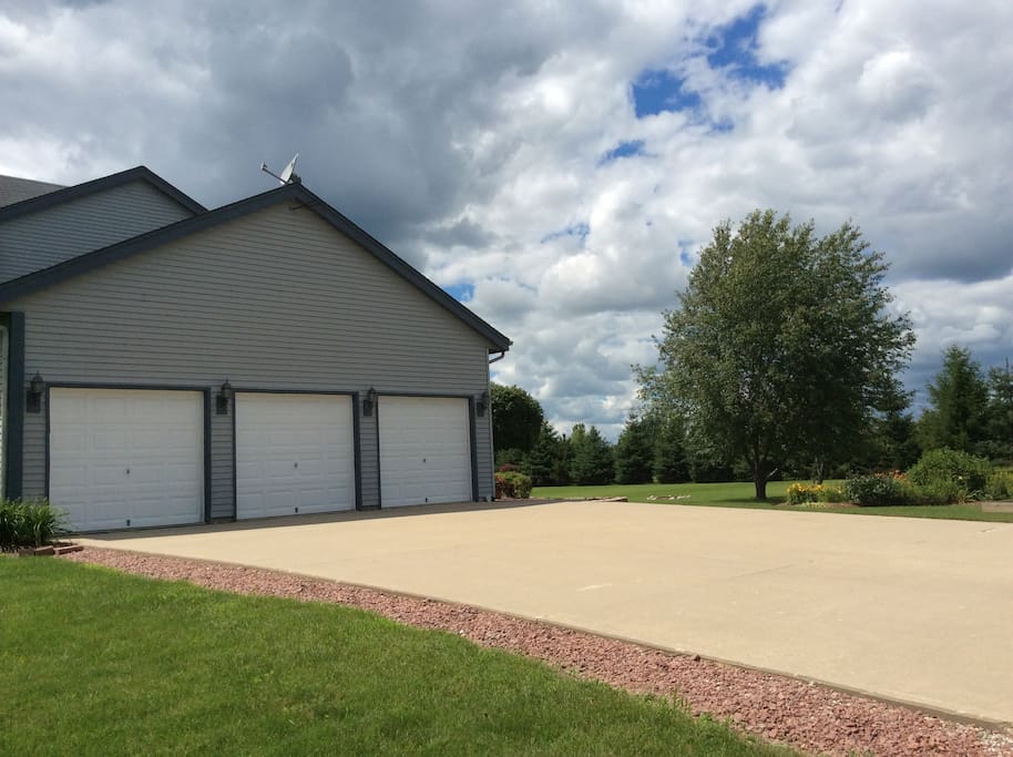 3 car garage + additional 2 car