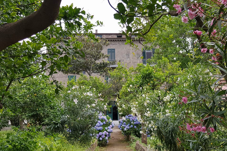 Villa Tozzoli House, over the Gulf of Sorrento, Sorrento, Campania, Italy, photo 8 of 10