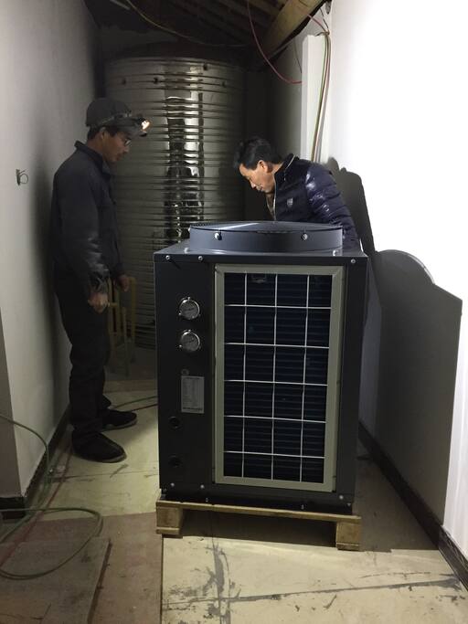 大型空气能热水器,24小时循环热水
