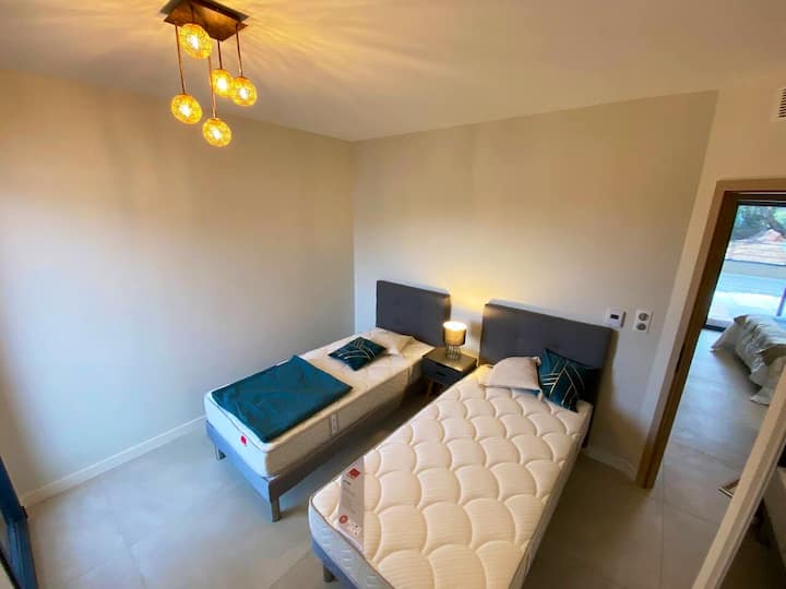 Dormitorio 2 (2 camas o 1 grande)