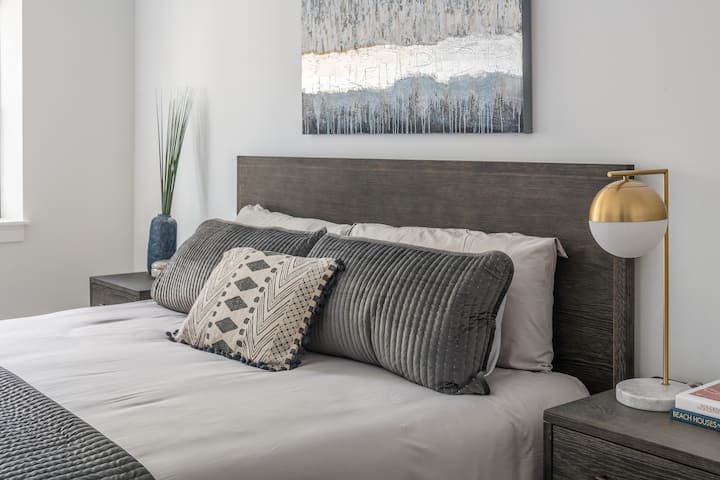 Main House Master Bedroom