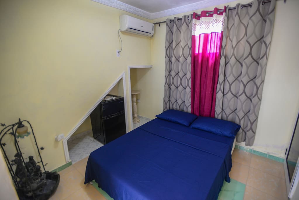 Double bedroom + private bathroom