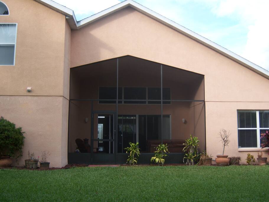 view of private screened sitting area