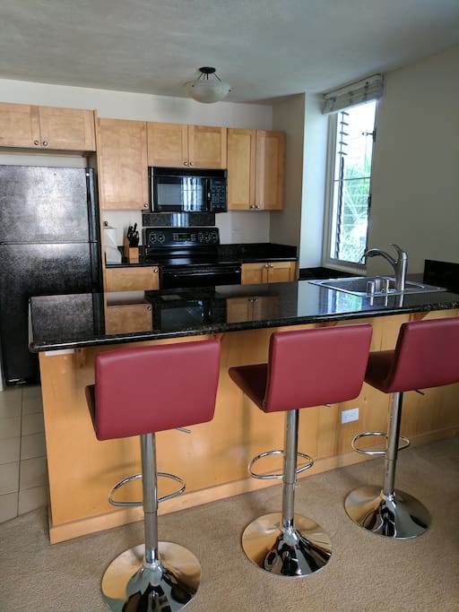 Full kitchen