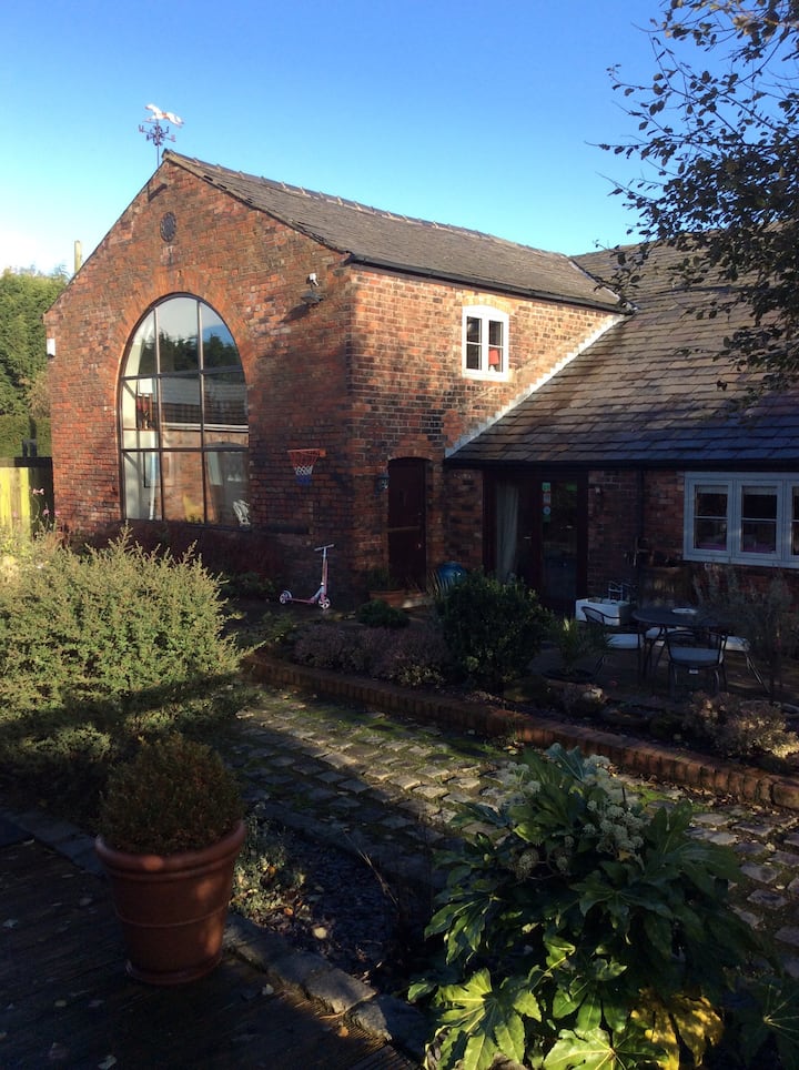 Tarporley Holiday Rentals & Homes England, United Kingdom Airbnb