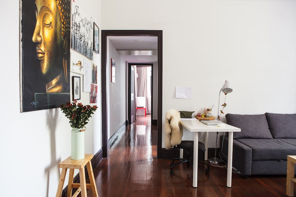 Living room & common area