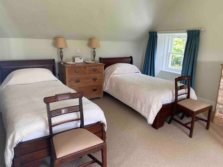 Habitación con 2 camas individuales