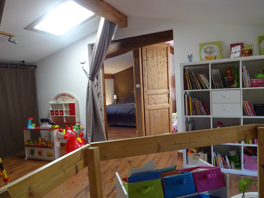 Pallier donnant sur 2 chambres