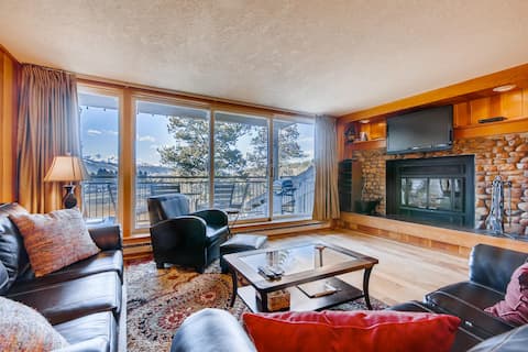 Popular Airbnb listing: Pines2160 - Keystone getaway with a great view in Keystone