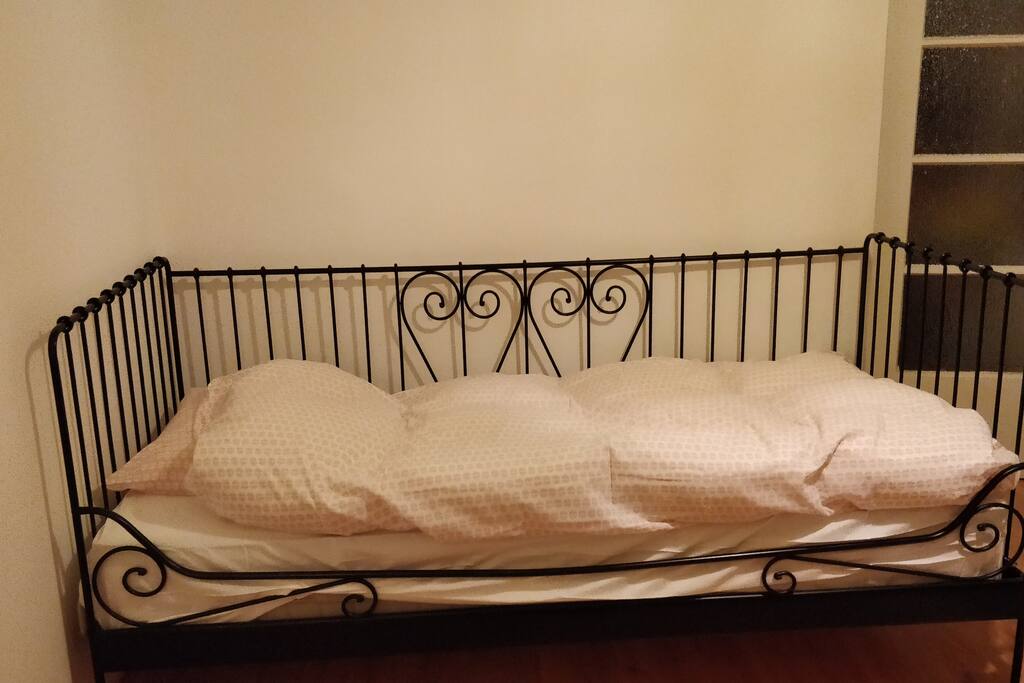 Einzelbett