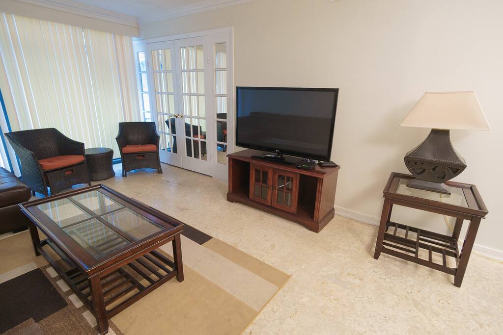 Spacious Living Room Area 1.3