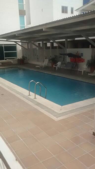 piscina zona comun