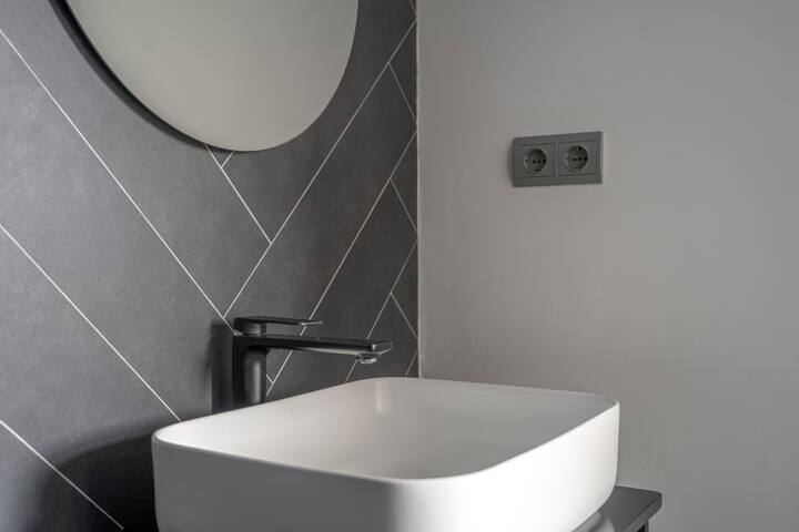 TSA La Rosa | 3 Bed Apartment with Terrace gallery image 3