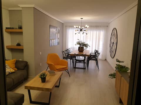 Airbnb con mejor rendimiento: Spacious apartment in downtown Alicante en Alacant / Alicante