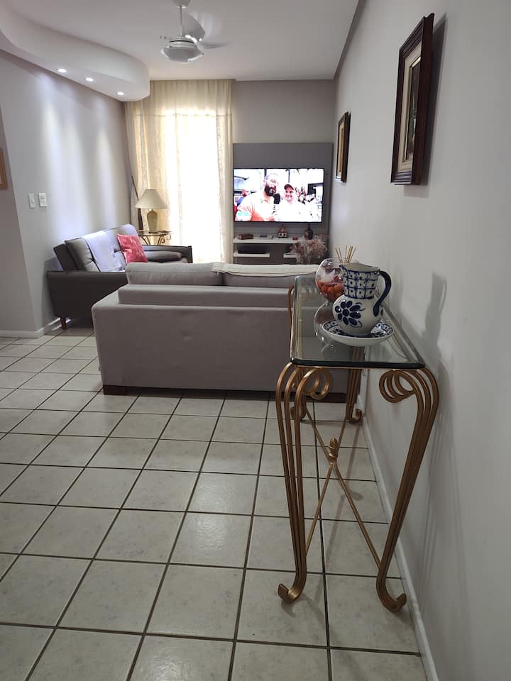 Veľká, dobre vetraná a svetlá miestnosť s 
veľa pohodlia.