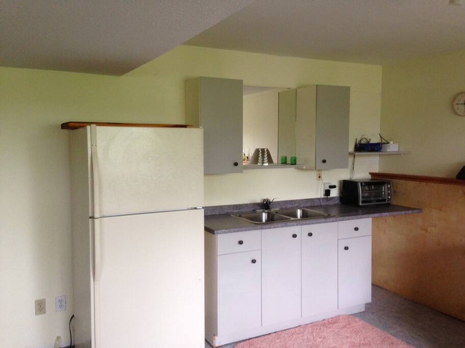 Downstairs Private Kitchenette