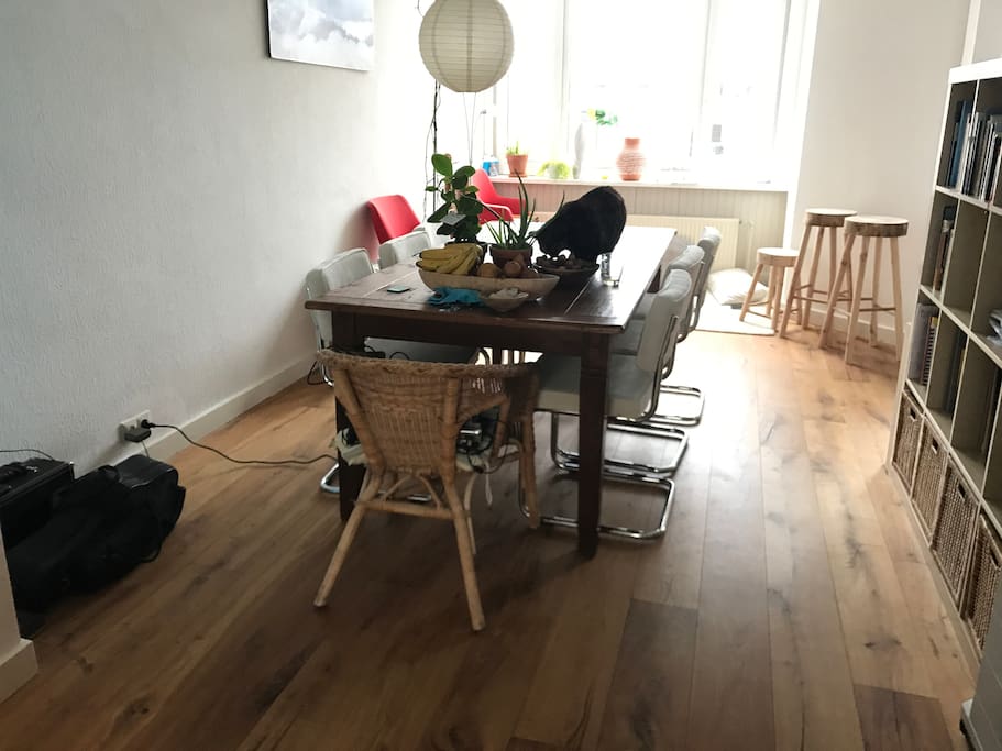 Big dining table with 6 chairs