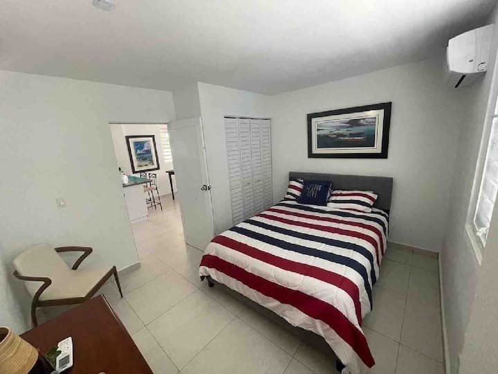 Segundo dormitorio, cama tamaño queen