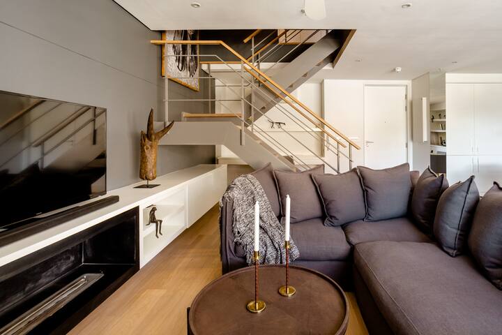 HILL SIDE HEAVEN gallery image 2