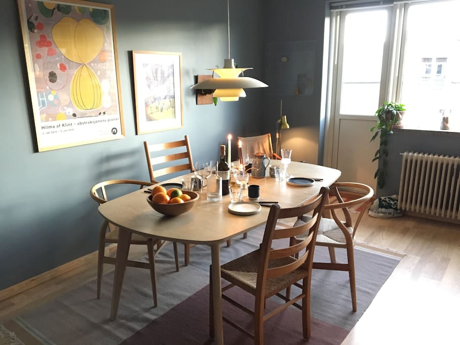 Sunny and spacious kitchen with all facilities.