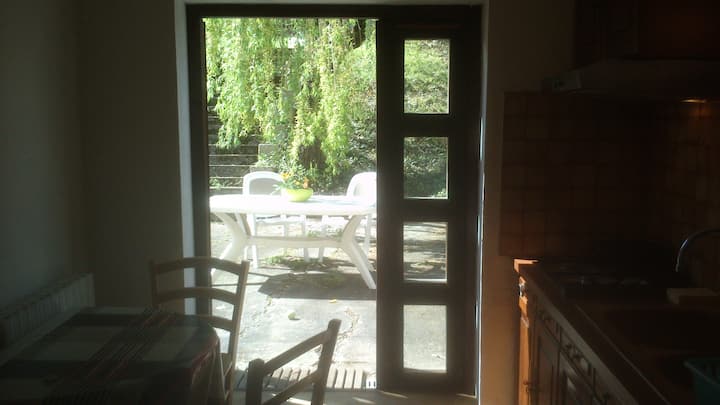 Le San-Salbadou, cottage in the village