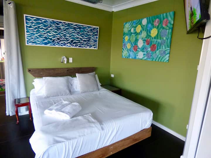 Ambienti i dhomës së gjumit