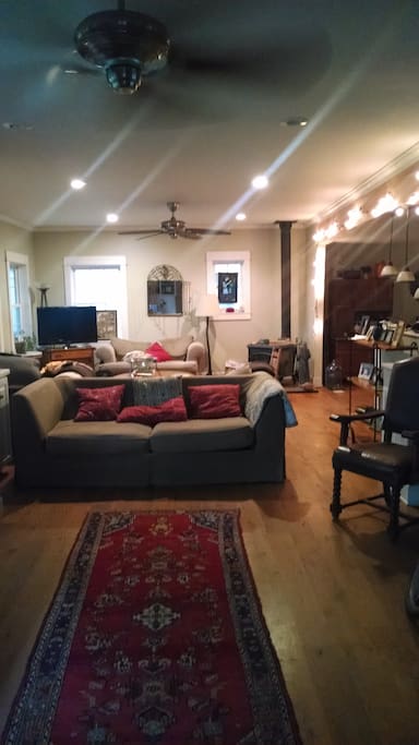 Spacious Living area that is connected to open kitchen