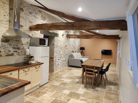 "L'Écurie" gite with terrace near Nantes