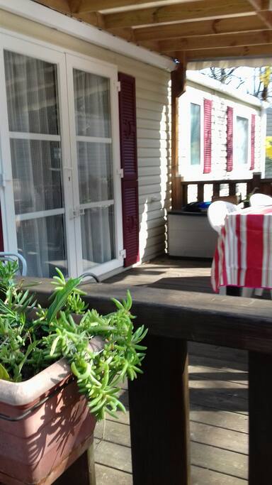 TERRASSE COUVERTE