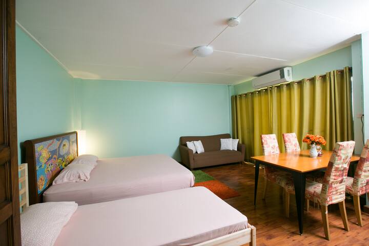 5 BR Entire House near BTS & Pratunam Market