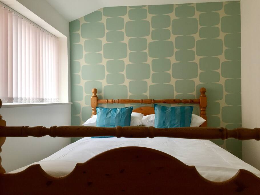 Kingsize bedroom