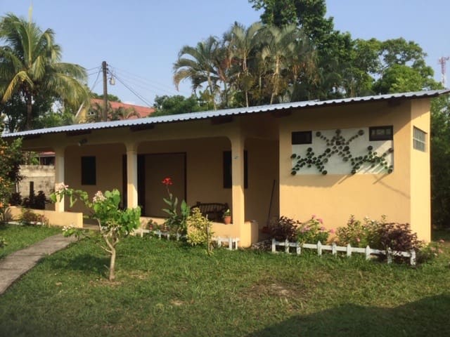 Rio Dulce Seja, Room C, Way to Flores Peten