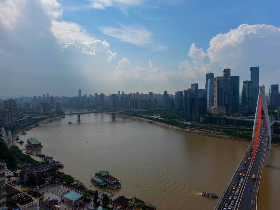 室内阳台看出去的风景