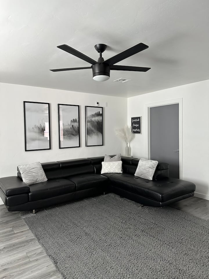 Modern Hidden Gem- Hot Tub & Organ Mtn Views/patio - 라스크루시스