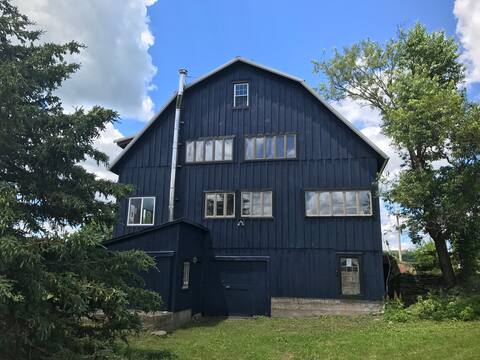 Barn On 23  Catskills