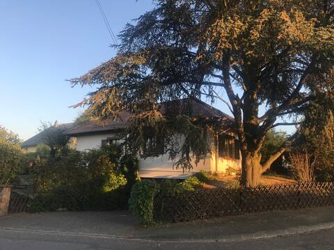 2 room house with garage, ideally located