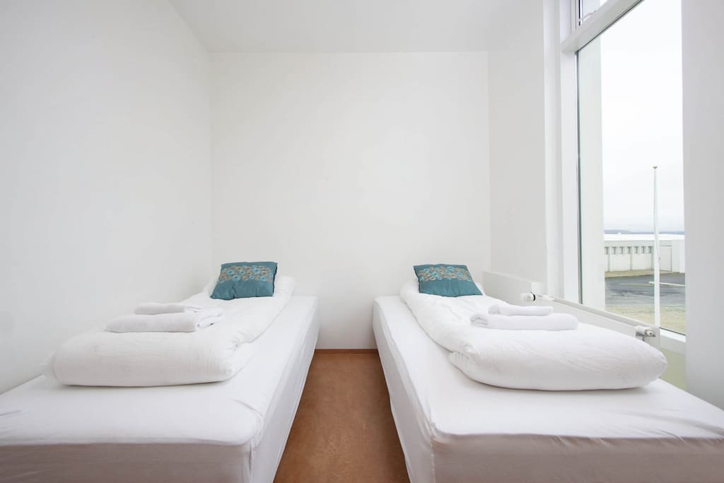 Twin Bed