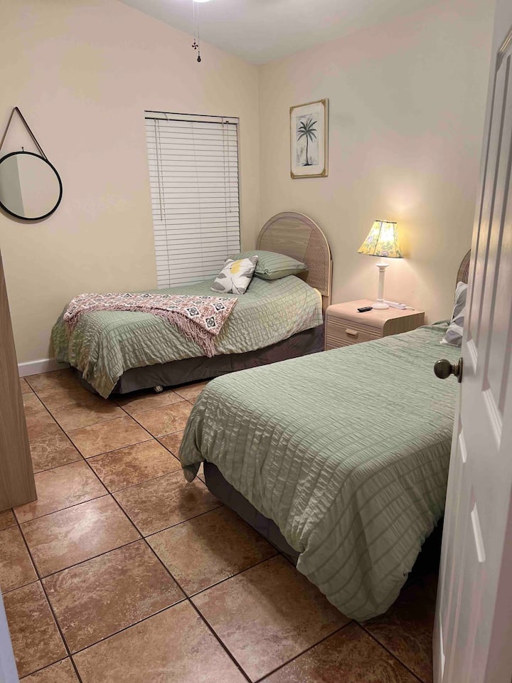 BR#3: Единични легла