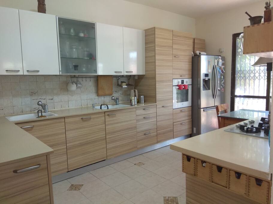 Open space cooking & dinning