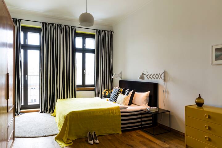 2 Bedroom Apartment Large with Balcony gallery image 2